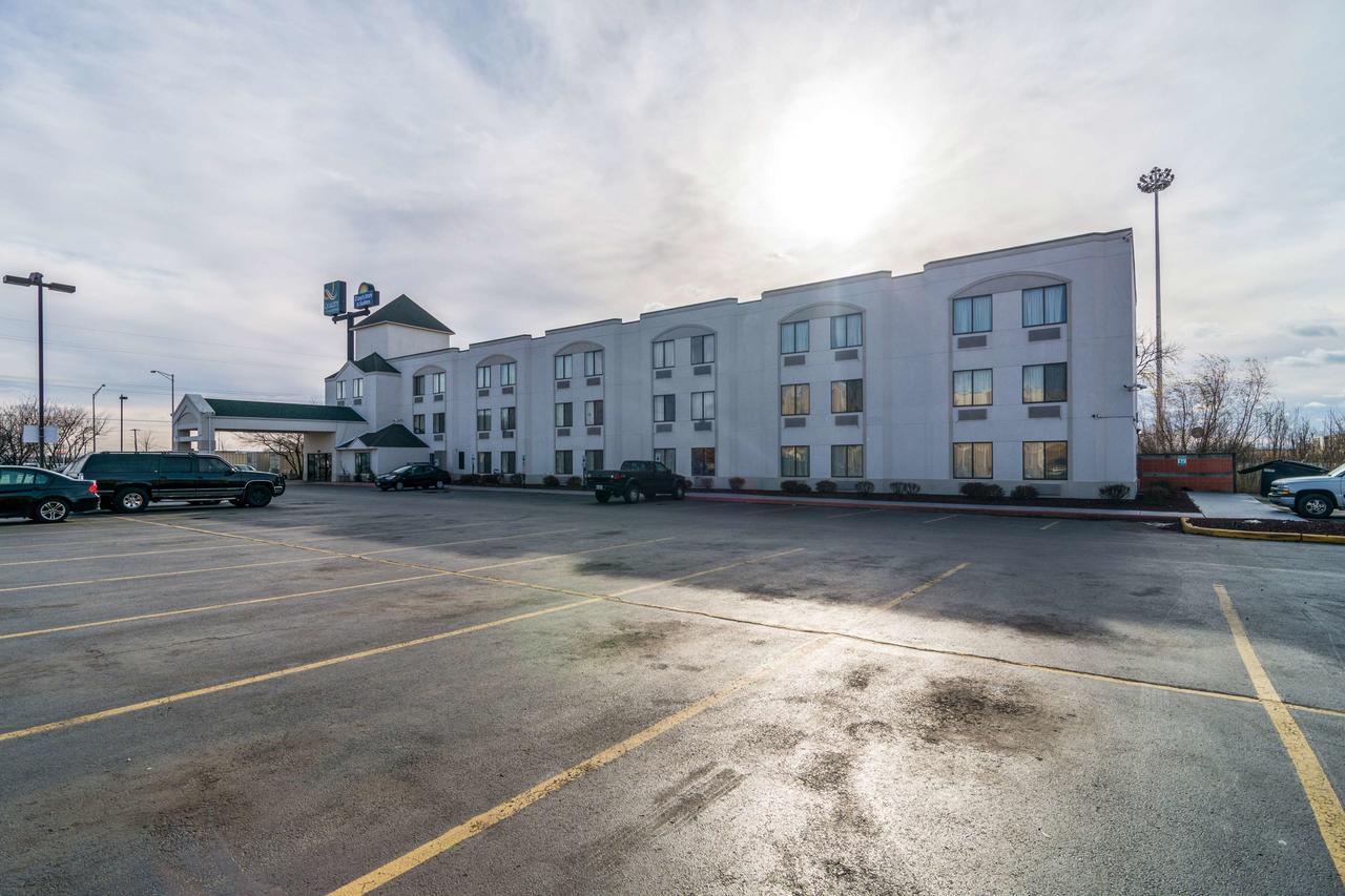 Motel 6-Harvey, Il Esterno foto